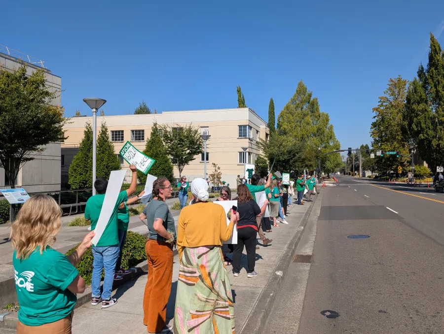 WashCo Juvenile Dept Pickets for Fair Contract