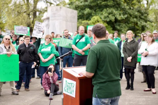 afscme_capitol.jpg